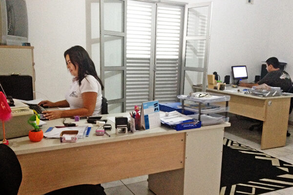 escritorio_rceletrotecnica